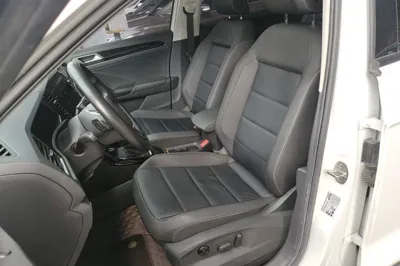 Volkswagen T-Roc 2022, 25600 км, за 101724.81 CNY - фото 17