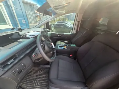 Hyundai Staria 2025, 24000 км, за 23000000 KRW