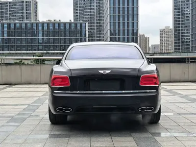 Bentley Flying Spur 2018, 42000 км, за 888000 CNY