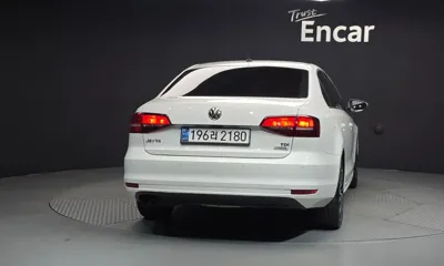 Volkswagen Jetta 2016, 234058 км, за 8700000 KRW