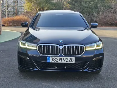 BMW 5-Series · 2022 год