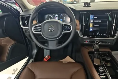 Volvo S90 2018, 117200 км, за 119066.43 CNY - фото 14