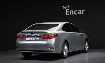 Lexus ES 2015, 132971 км, за 15360000 KRW