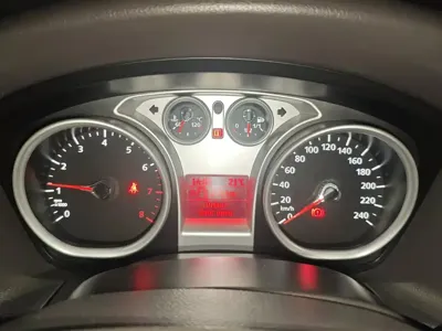 Ford Focus 2012, 123000 км, за 12000 CNY - фото 14