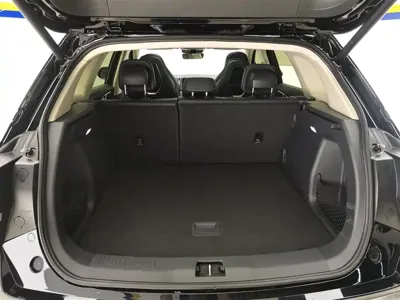 Hongqi Hongqi HS3 PHEV 2024, 11200 км, за 89700 CNY