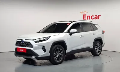 Toyota RAV4 · 2024 год