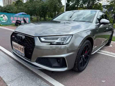 Audi A4L · 2019 год