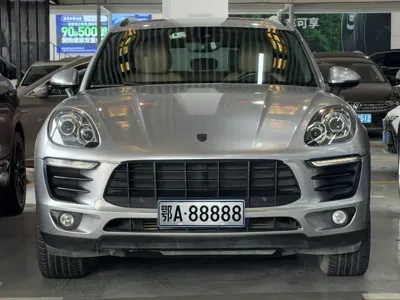 Porsche Macan 2017, 150000 км, за 109800 CNY