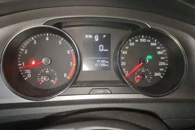 Volkswagen Golf 2015, 121800 км, за 48528.35 CNY - фото 11