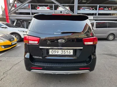 Kia Canival 2018, 106000 км, за 12650000 KRW