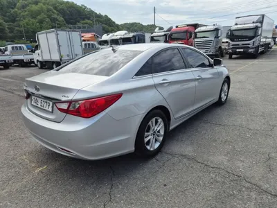 Hyundai Sonata 2012, 146000 км, за 3400000 KRW