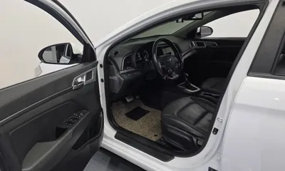 Hyundai Avante 2018, 119982 км, за 8900000 KRW - фото 10