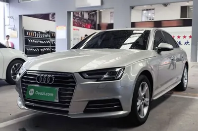Audi A4L · 2018 год