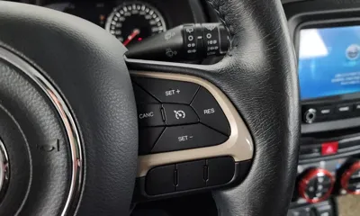 Jeep Renegade 2016, 55380 км, за 11000000 KRW - фото 17