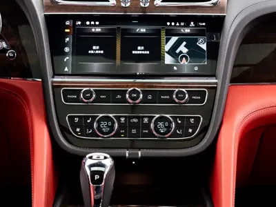 Bentley Bentayga 2023, 12000 км, за 2280000 CNY - фото 9