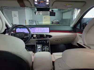 Genesis GV70 · 2025 год