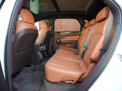 Bentley Bentayga 2019, 180000 км, за 828000 CNY - фото 12
