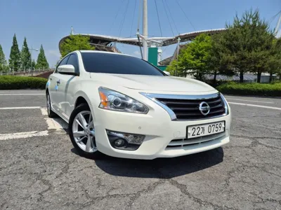 Nissan Altima · 2015 год