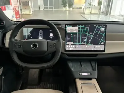 Volvo 沃尔沃XC70插电式混动 2025, 5000 км, за 230000 CNY - фото 5