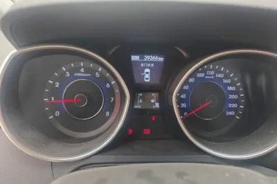 Hyundai Elantra (5th Generation 2015, 39300 км, за 31746.52 CNY - фото 8