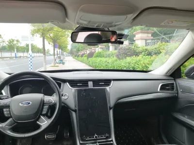Ford Taurus 2019, 44300 км, за 9740.94 CNY - фото 19