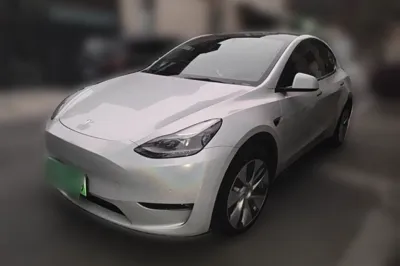 Tesla Model Y 2021, 78600 км, за 163837.86 CNY - фото 1