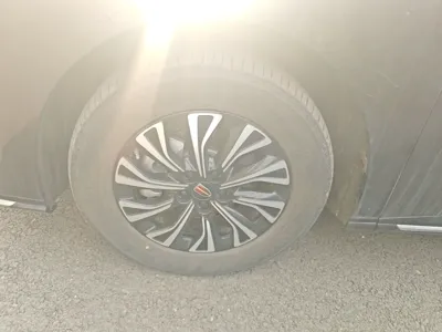 Hongqi HQ9 PHEV 2024, 22300 км, за 228145.67 CNY - фото 8