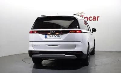 Kia Canival 2023, 106781 км, за 22000000 KRW - фото 4