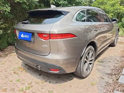 Jaguar F-Pace 2018, 136700 км, за 103000 CNY