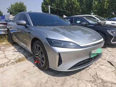 Fulwin 风云A9L 2025, 5000 км, за 115800 CNY