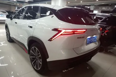 Jetour Dashing 2022, 35000 км, за 85960.32 CNY