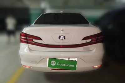 BYD Qin New Energy 2018, 62600 км, за 43357.45 CNY
