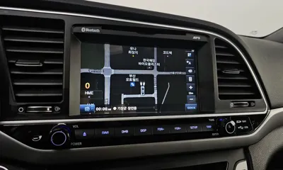 Hyundai Avante 2018, 98723 км, за 9300000 KRW - фото 16