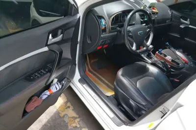 Geely Auto Emgrand 2015, 163200 км, за 18490.48 CNY - фото 17