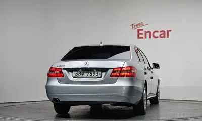 Mercedes-Benz E-Class 2012, 122776 км, за 5200000 KRW