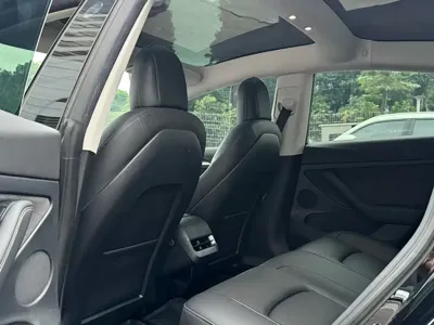 Tesla Model 3 2023, 120000 км, за 125800 CNY - фото 8