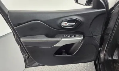 Jeep Cherokee 2018, 69568 км, за 12500000 KRW - фото 24