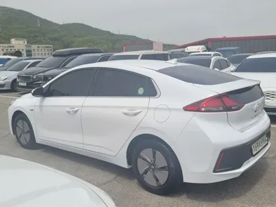 Hyundai Ioniq 2020, 178400 км, за 9800000 KRW - фото 6