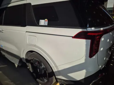 Kia Canival 2025, 15885 км, за 71710000 KRW