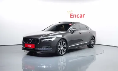 Volvo S90 · 2023 год