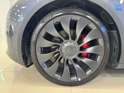 Tesla Model Y 2022, 50000 км, за 183000 CNY - фото 11