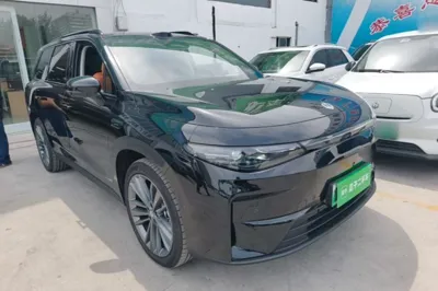 Leapmotor C16 2026, 3200 км, за 152646.57 CNY