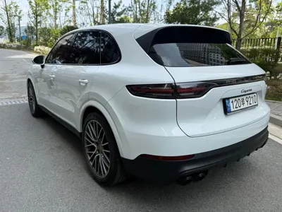 Porsche Cayenne 2023, 23242 км, за 103900000 KRW - фото 4