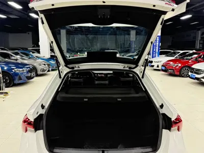 Skoda Octavia 2022, 30000 км, за 133800 CNY - фото 21