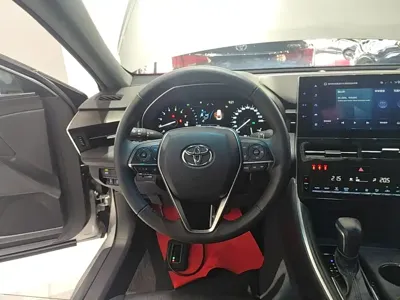 Toyota Avalon 2023, 83900 км, за 105100 CNY - фото 11