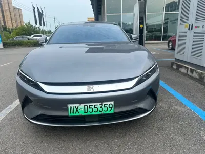 BYD Han 2023, 90000 км, за 92800 CNY