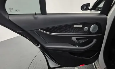 Mercedes-Benz E-Class 2019, 61225 км, за 23990000 KRW - фото 25