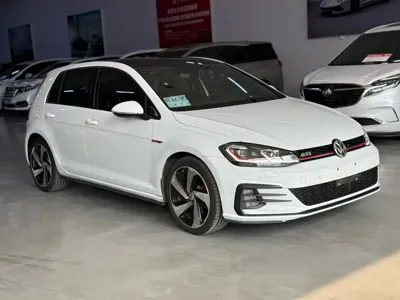 Volkswagen Golf GTI · 2018 год