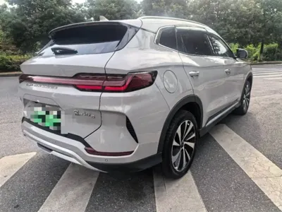 BYD PLUS New Energy 2023, 56000 км, за 81800 CNY
