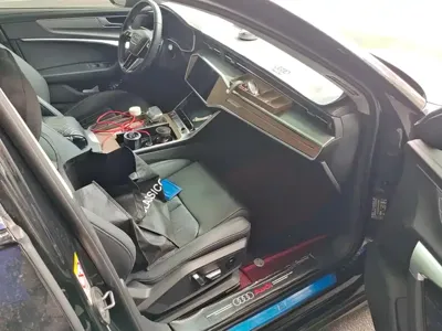 Audi A6L 2023, 50599 км, за 254800 CNY - фото 8